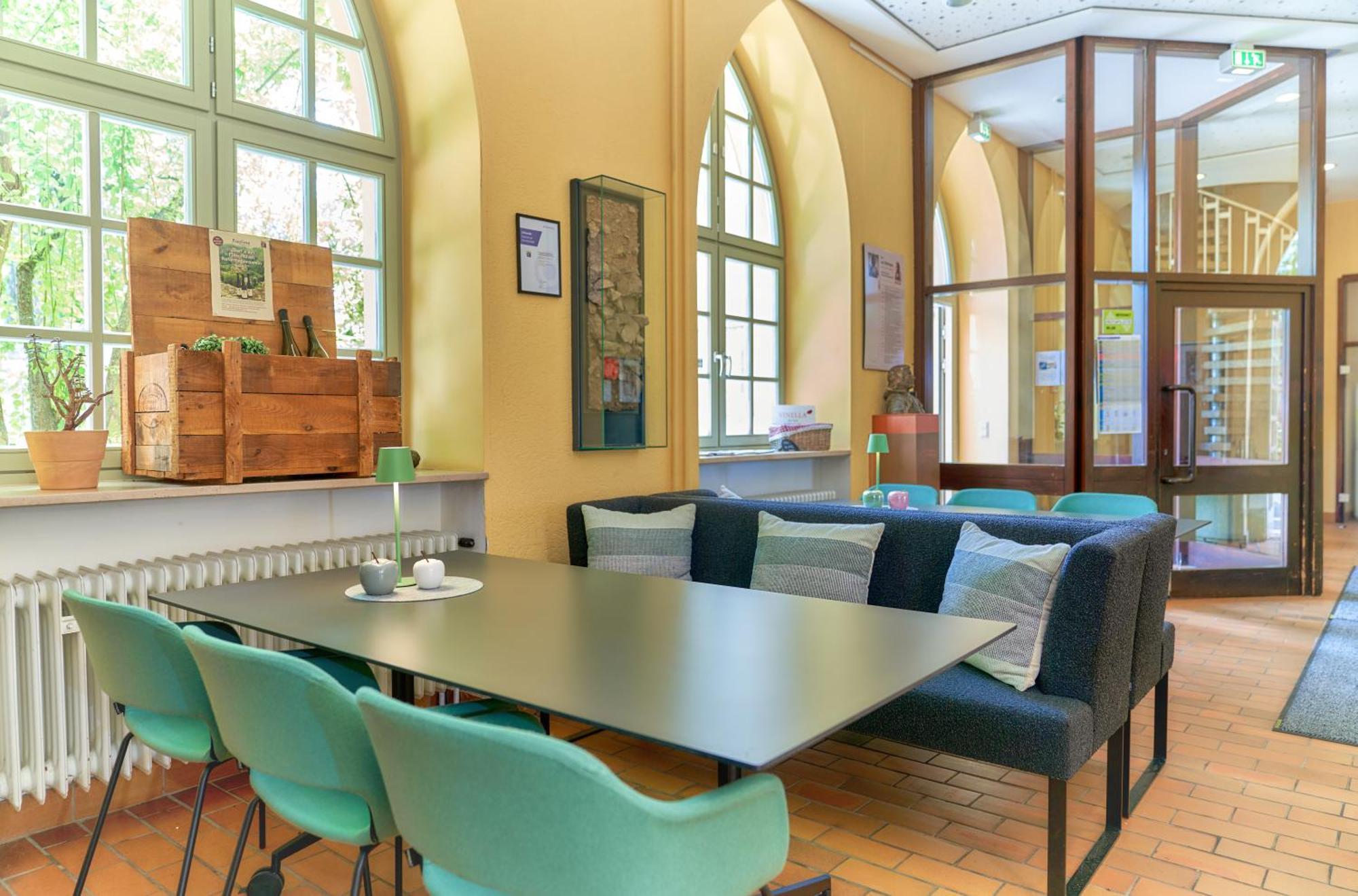 فندق Ev.Familienferien-Und Bildungsstaette Ebernburg Bad Münster am Stein-Ebernburg المظهر الخارجي الصورة