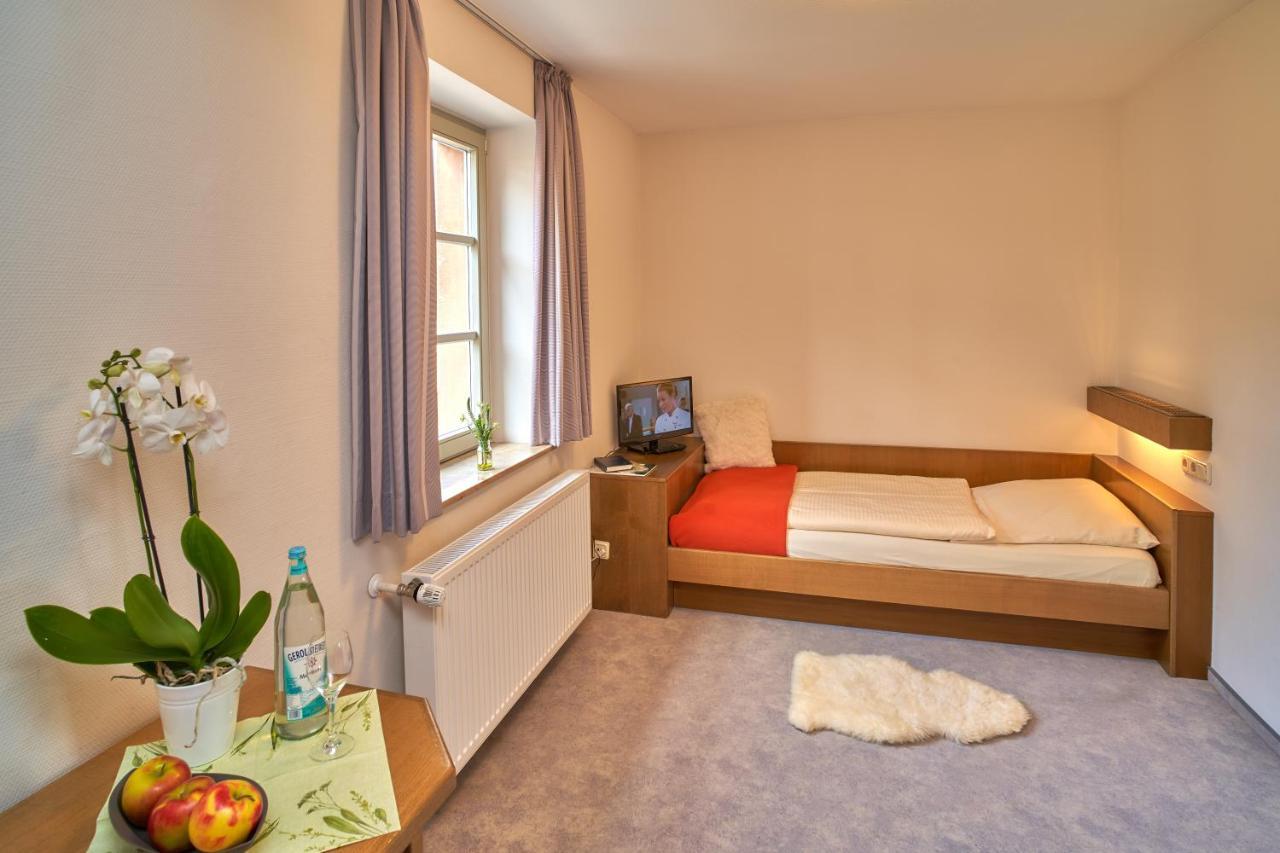فندق Ev.Familienferien-Und Bildungsstaette Ebernburg Bad Münster am Stein-Ebernburg المظهر الخارجي الصورة